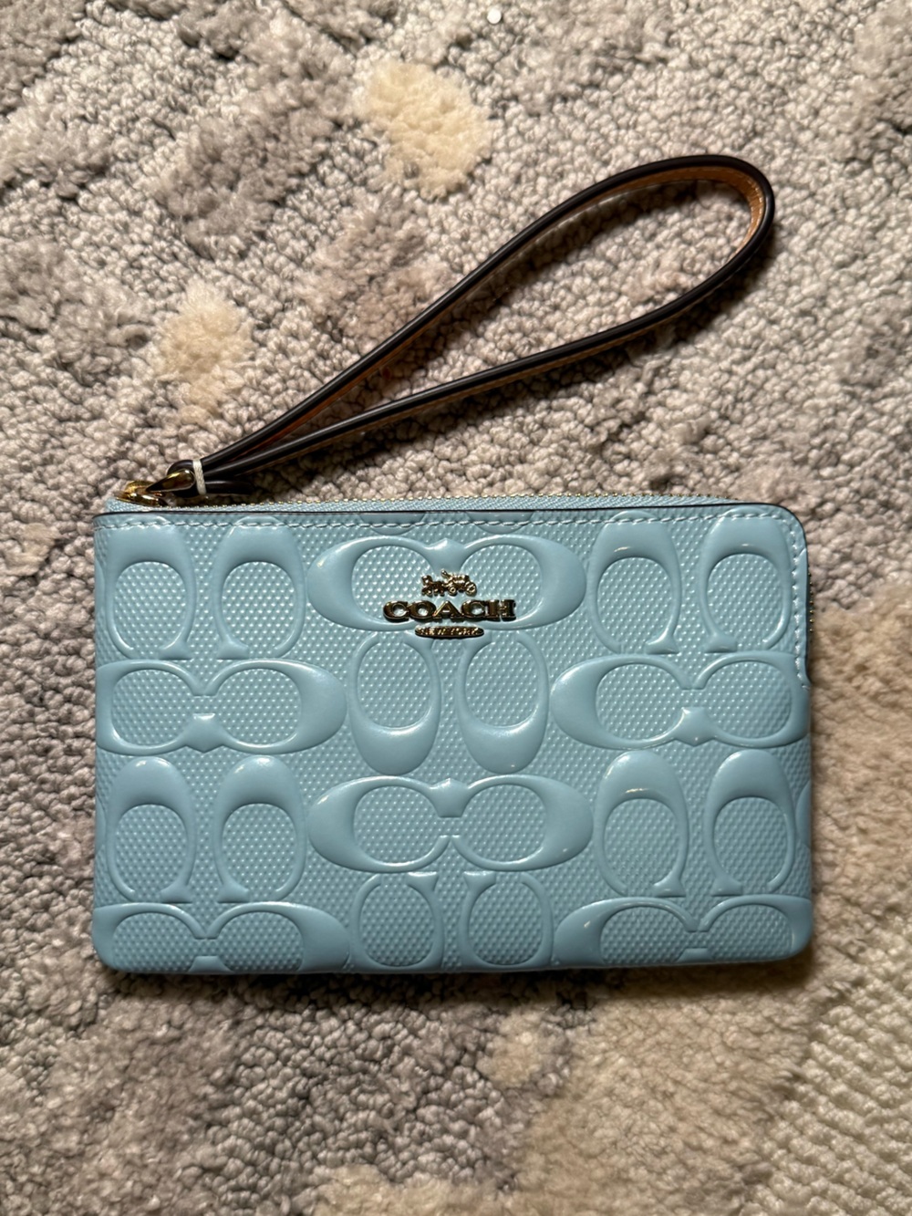 Coach Corner Zip Wristlet In Signature Leather